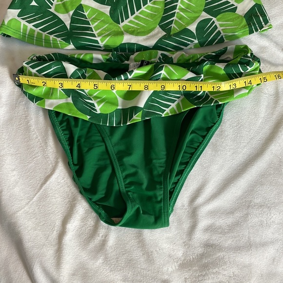 Palm Print Tankini Set - Picture 6 of 11